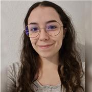 Professeure de japonais débutant - intermédiaire 
Diplômée d'une licence LEA Japonais, échange universitaire d'un an à Akita